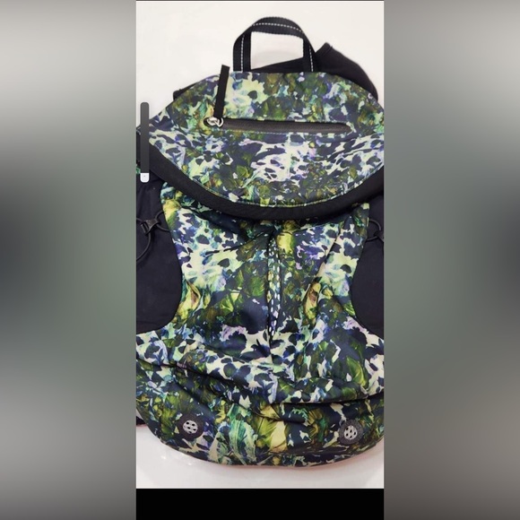 Lululemon Backpack - Picture 2 of 4
